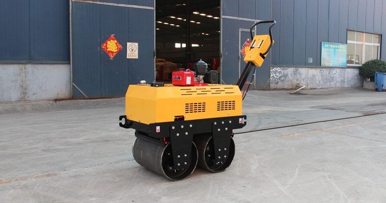 手扶双轮小型压路机控制装置包括哪些？